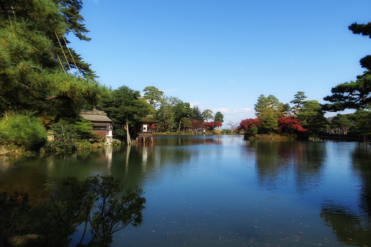 Combolist japan. Озеро бива в Японии. Озеро бива Киото. Озеро Масюко Япония. Парк Кавагучи Япония.