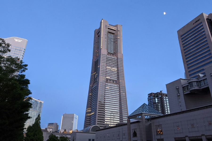 Yokohama Landmark Tower at Twilight