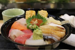 Seafood Don served at the Tsukiji Market
